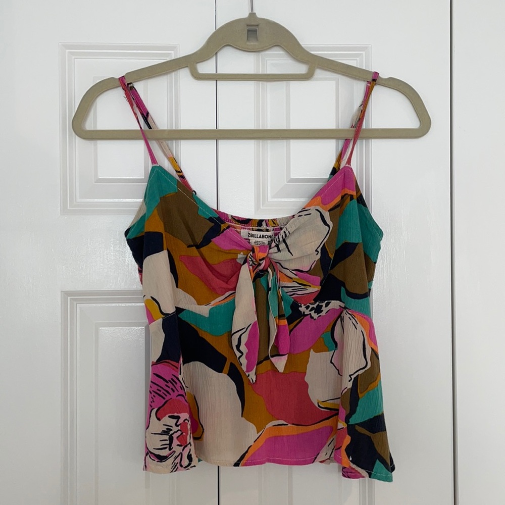 Billabong floral top!